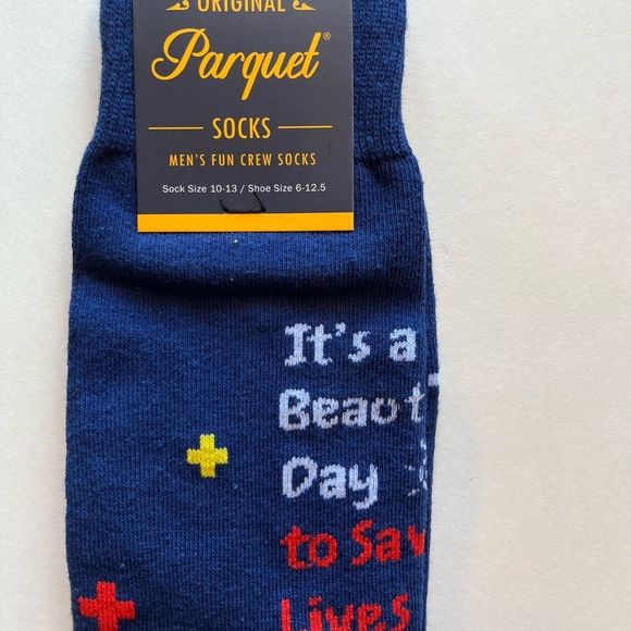 Men's Crew Socks -Health Worker Series- Saves Lives- NWT - Picture 2 of 6